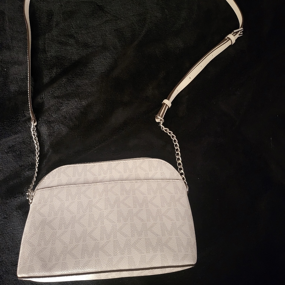 Mk Purse - Picture 3 of 3